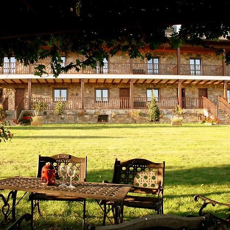 Alojamiento En Entorno Rural Los Trobos Villar de Otero Ngoại thất bức ảnh